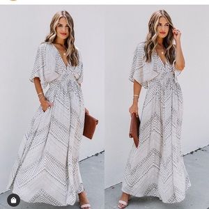 VICI Sloan Pocketed Kimono dress